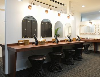 ホットヨガラバ