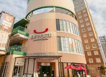 LAVAえきマチ1丁目佐世保店外観