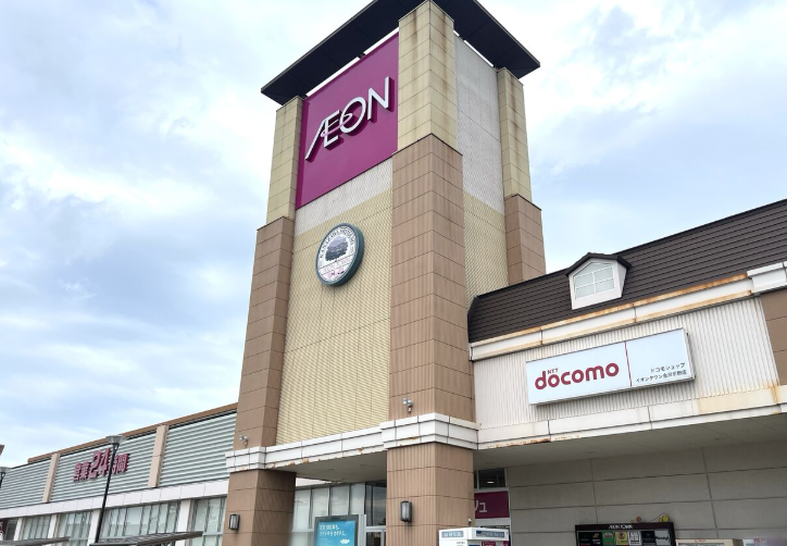 LAVAイオンタウン金沢示野店外観