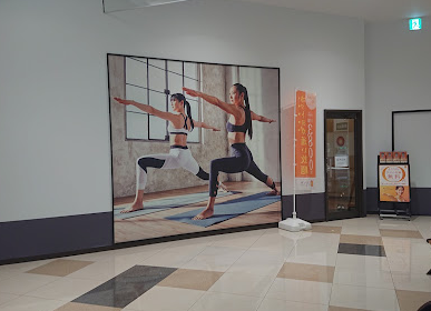 LAVAヨガスタジオ内観