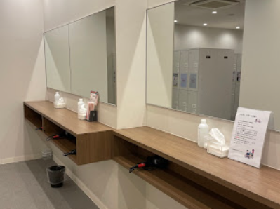 LAVAヨガスタジオ内観