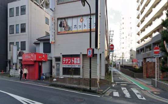 LAVA大和八木店外観