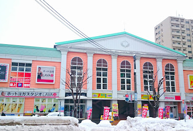 LAVA新さっぽろ店外観