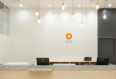 LAVAグローブ坂東店外観