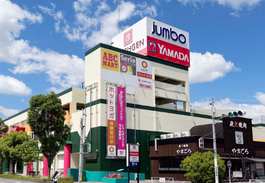 LAVAじゃんぼスクエア河内長野店外観