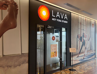 LAVA日立シーマークスクエア店外観