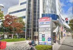 LAVA西鈴蘭台店外観