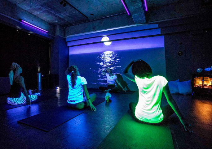 LAVAヨガスタジオ内観