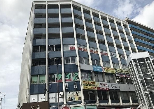 LAVA東神奈川店 外観｜JR横浜線・京浜東北線・根岸線 東神奈川駅西口徒歩1分のホットヨガスタジオ
