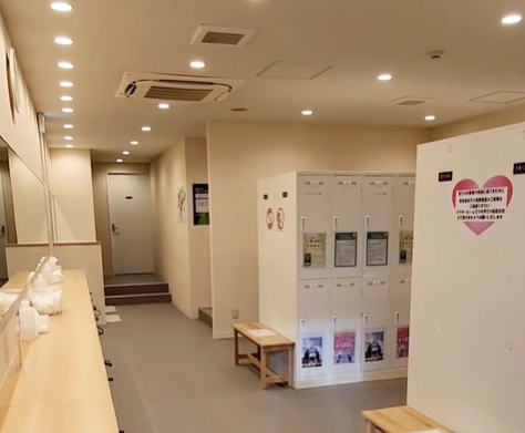 LAVA金沢文庫店 ロッカールーム｜清潔で使いやすく安心できる設備