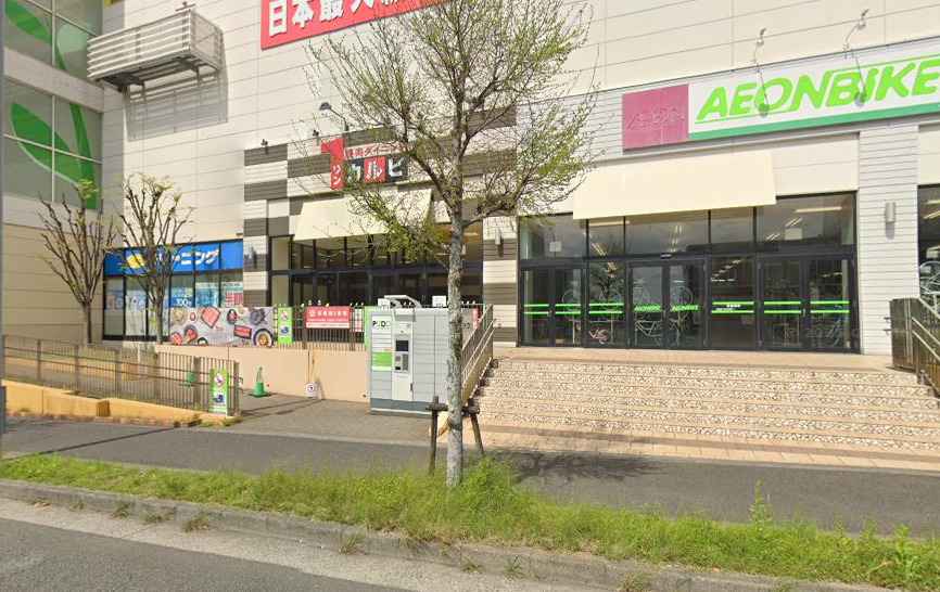 センター南駅5番出口から徒歩5分のLAVAルララこうほく店外観イメージ