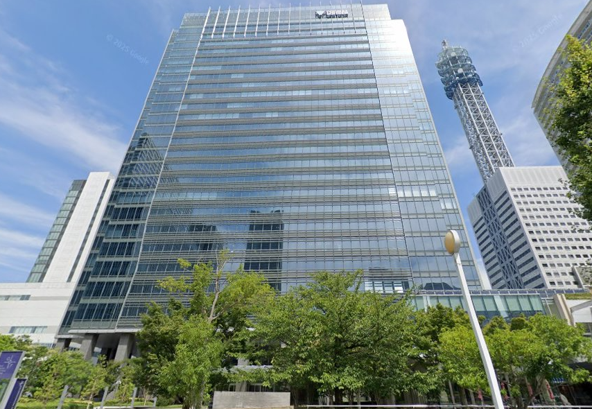 LAVAみなとみらい店 外観｜みなとみらい線みなとみらい駅1番出口から徒歩2分の女性専用ホットヨガスタジオ