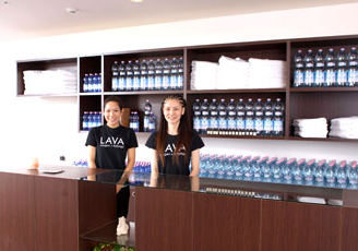 LAVA青葉台店受付｜初心者も安心の女性専用ホットヨガスタジオ