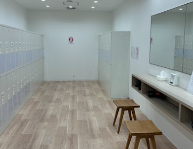 LAVA犬山店ホットヨガスタジオの内観｜清潔で快適なヨガスタジオ設備のイメージ