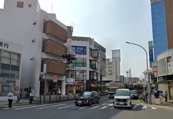 LAVA戸塚店 外観｜JR東海道線・横須賀線・湘南新宿ライン戸塚駅東口徒歩3分