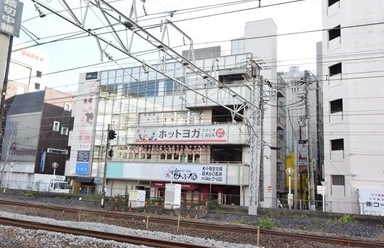 LAVA藤沢駅前店 ビル外観｜JR藤沢駅南口徒歩2分、市役所通り線付近から撮影したホットヨガスタジオ