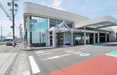 愛知トヨタ一宮開明店の外観｜LAVA一宮尾西店への第二目印